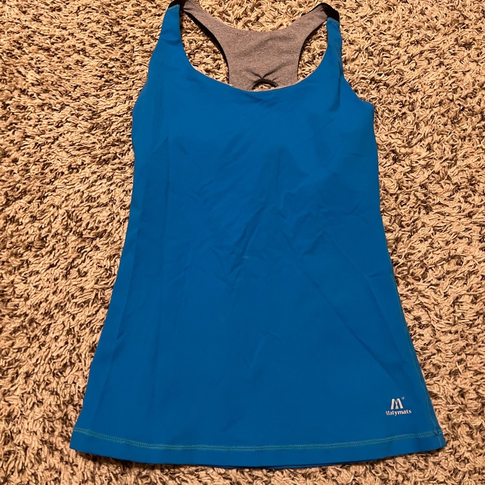 Athletic tank top